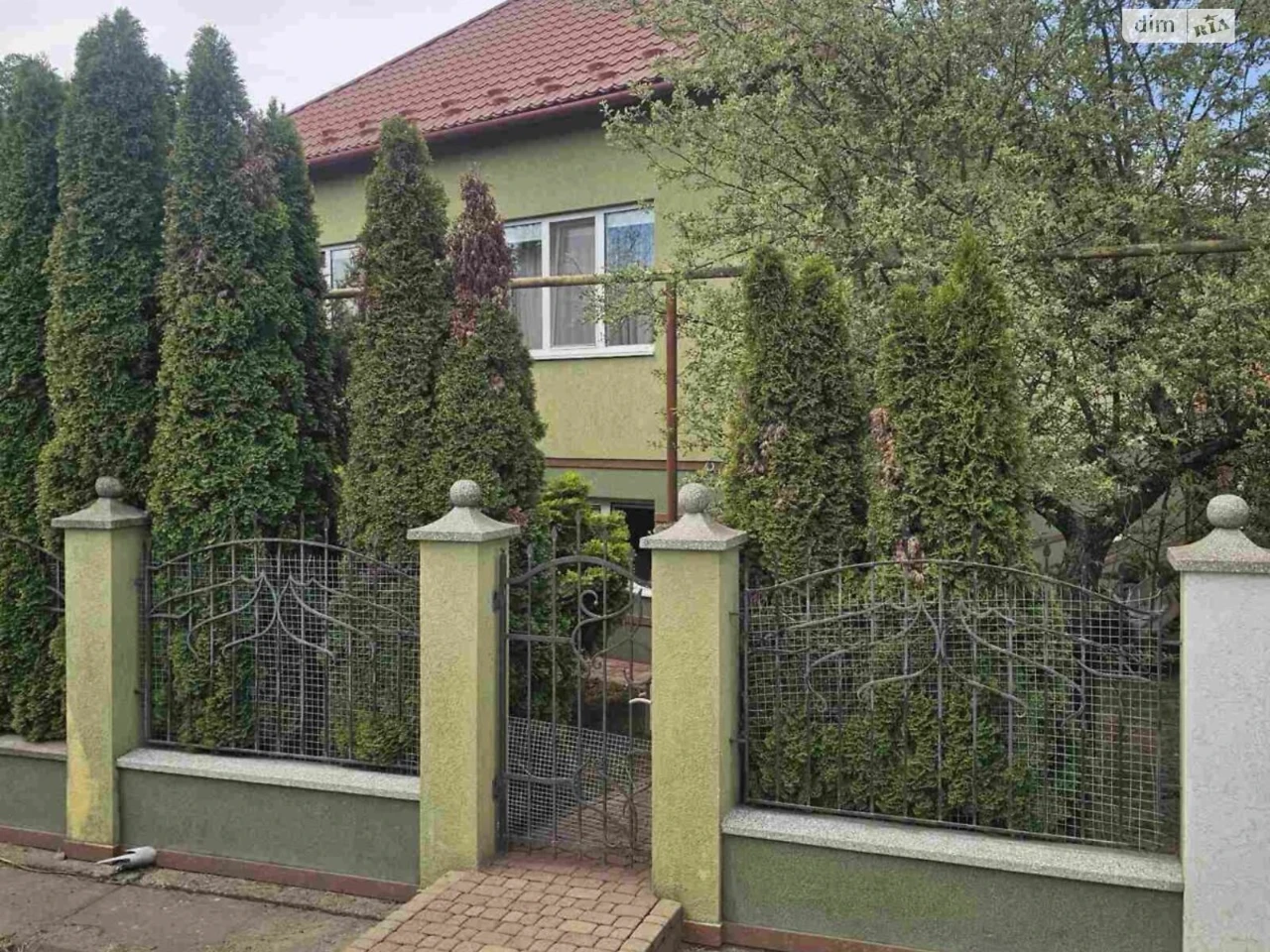 Продаж Дім