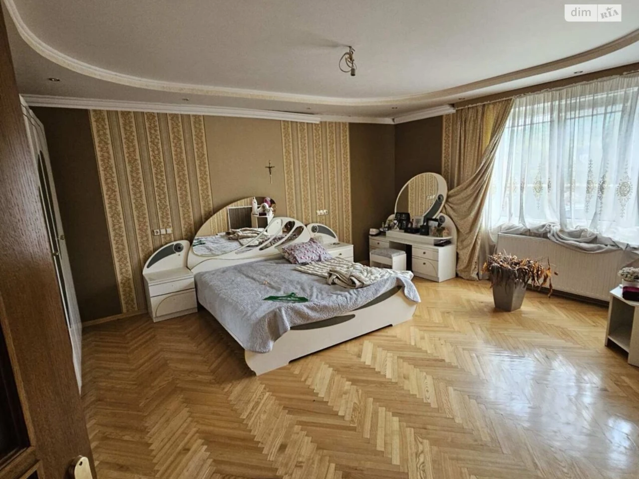 Продаж Дім