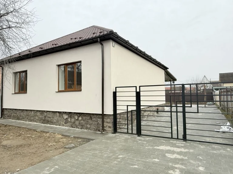 Продаж будинка з новим ремонтом, мікрорайон Паланок