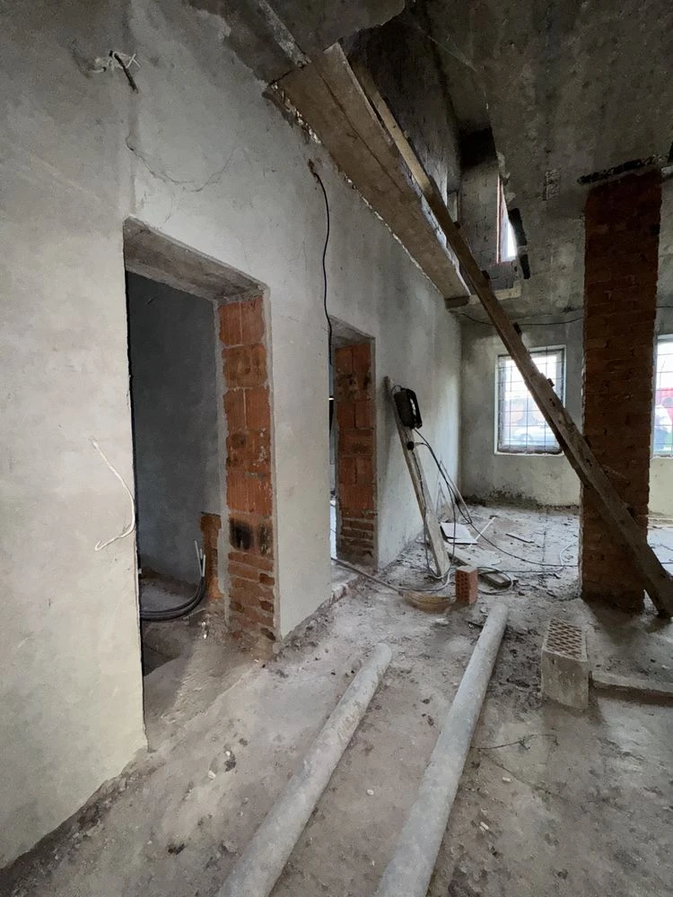 Продаж будинку, біля сатанаторію «Баймонт», Синяк