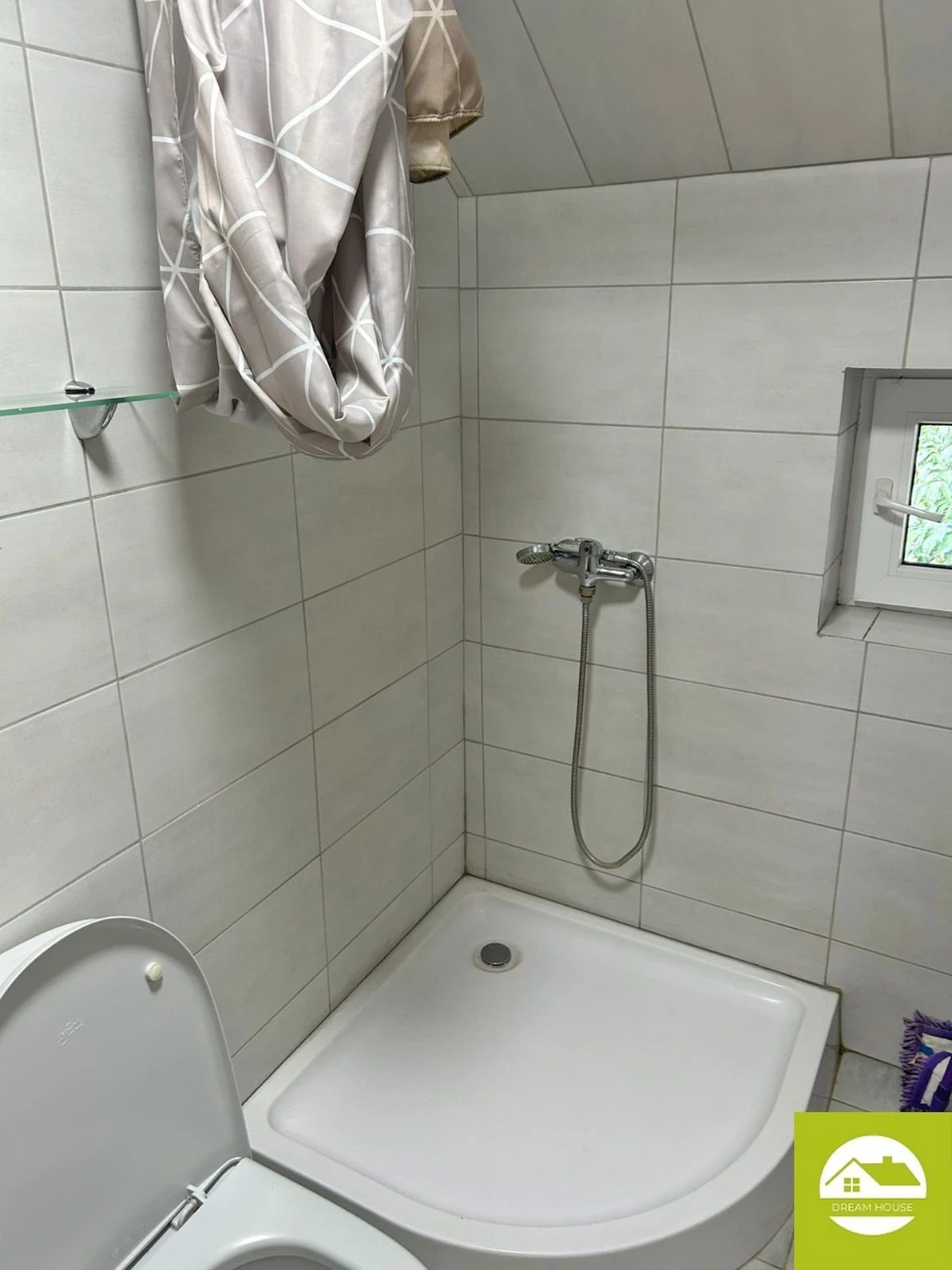 Продається будинок в центрі