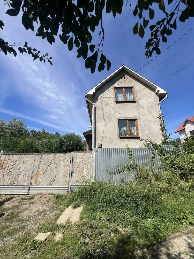 Продаж будинку Росвигово.