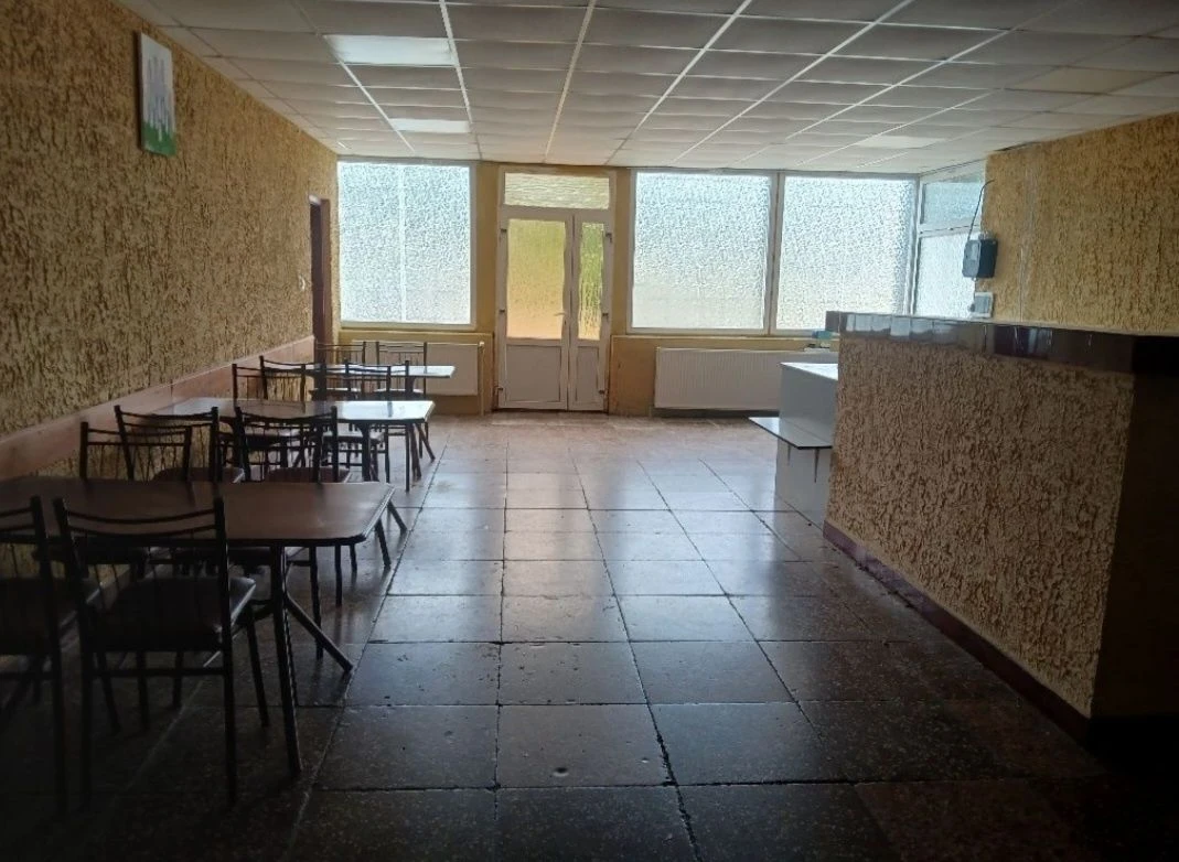 Обєкт + земля  під житло та бізнес