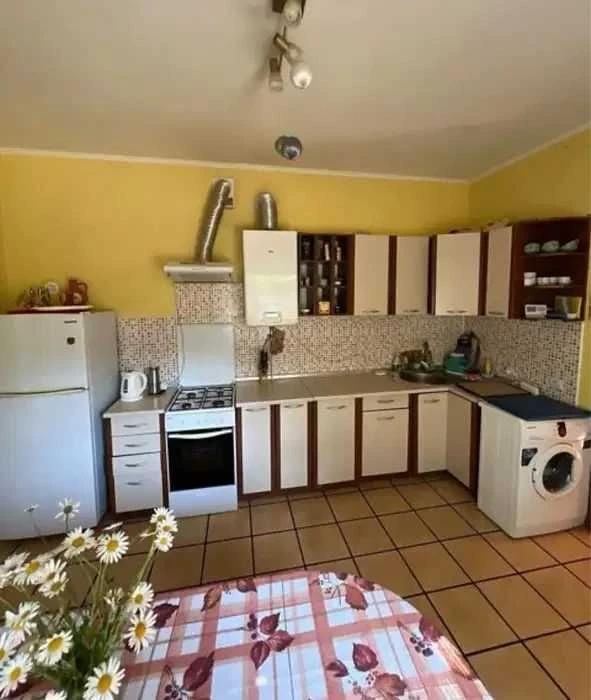 Продається затишний будинок біля санаторію Синяк