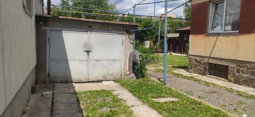 Продаж будинку у Росвигово.