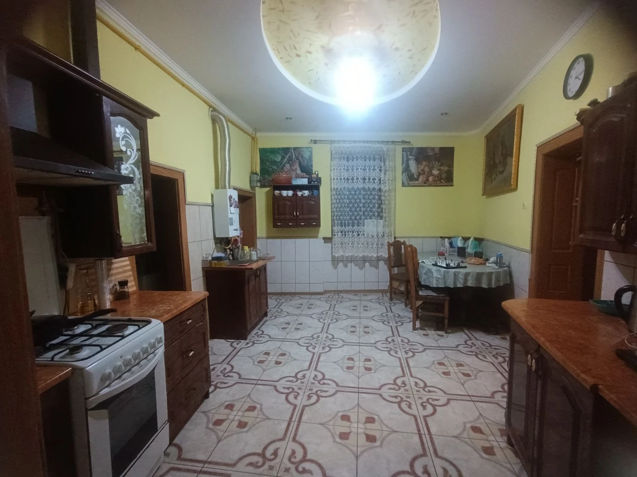 Продається ГАРНИЙ Будинок