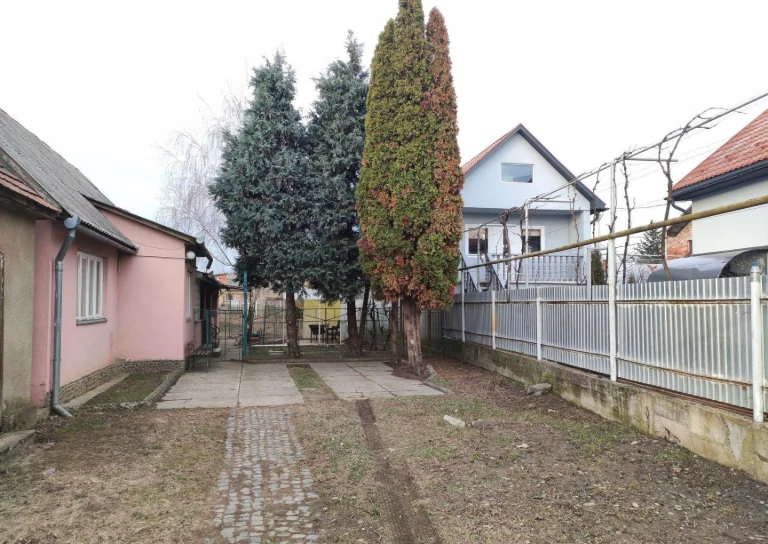 Продається будинок в м.Мукачево