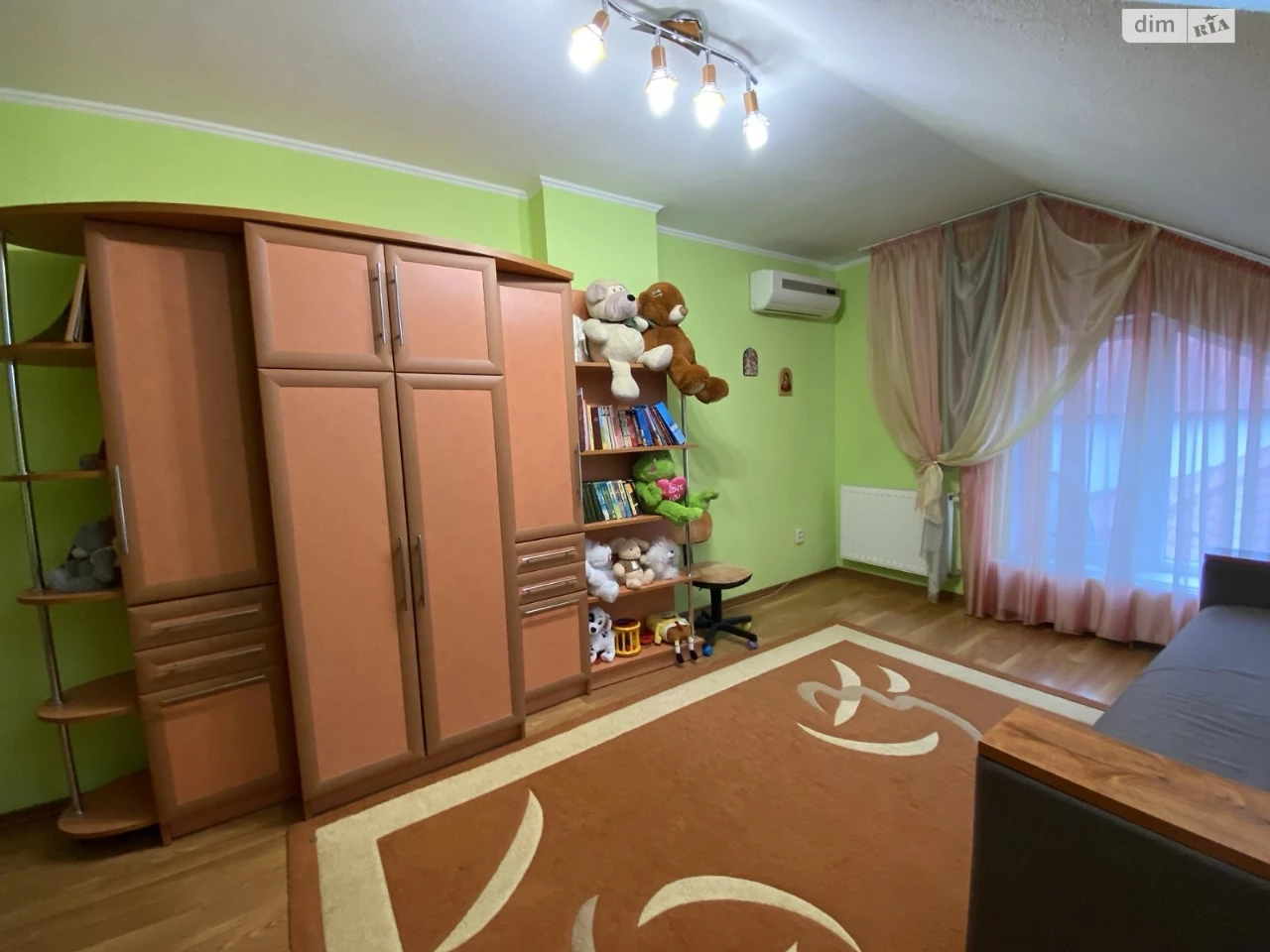 Продаж Дім