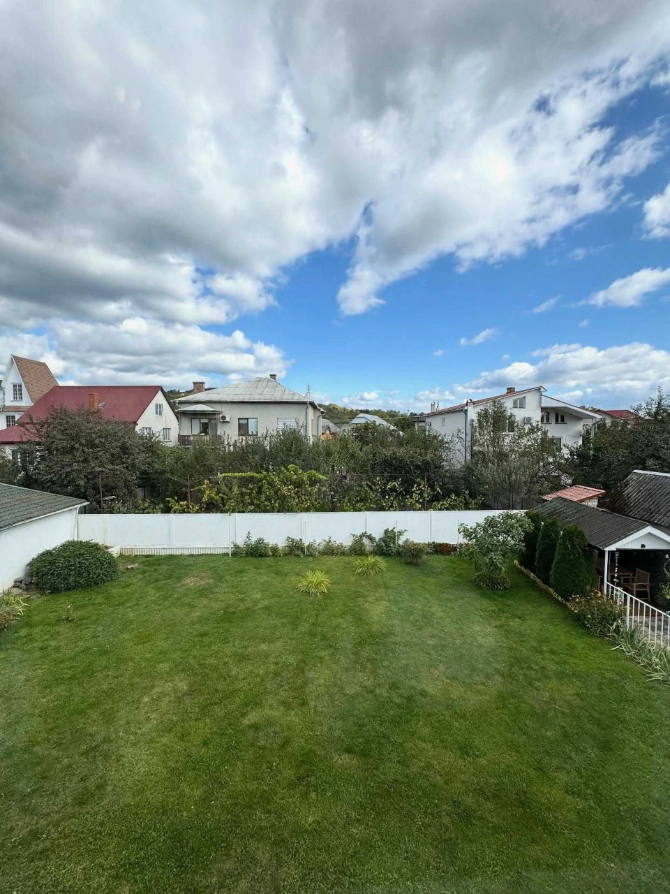 House for sale, enough space for everyone