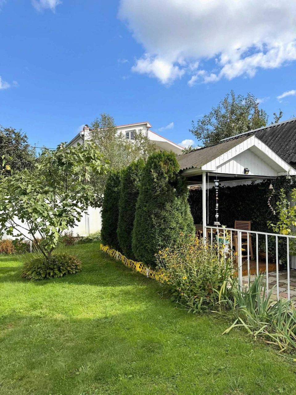 House for sale, enough space for everyone