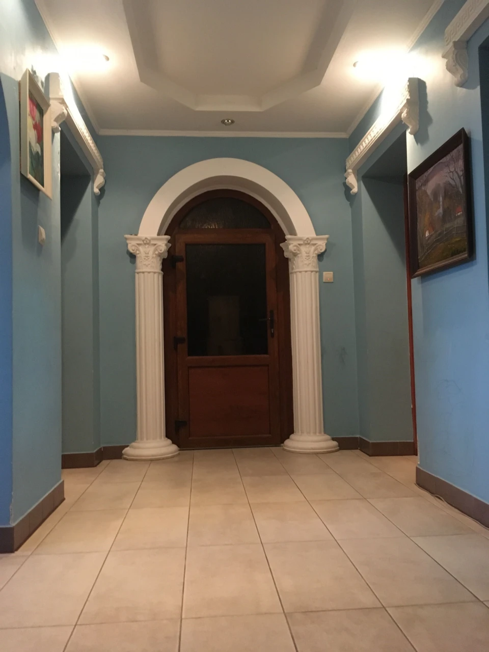 Продам будинок та земельну ділянку.