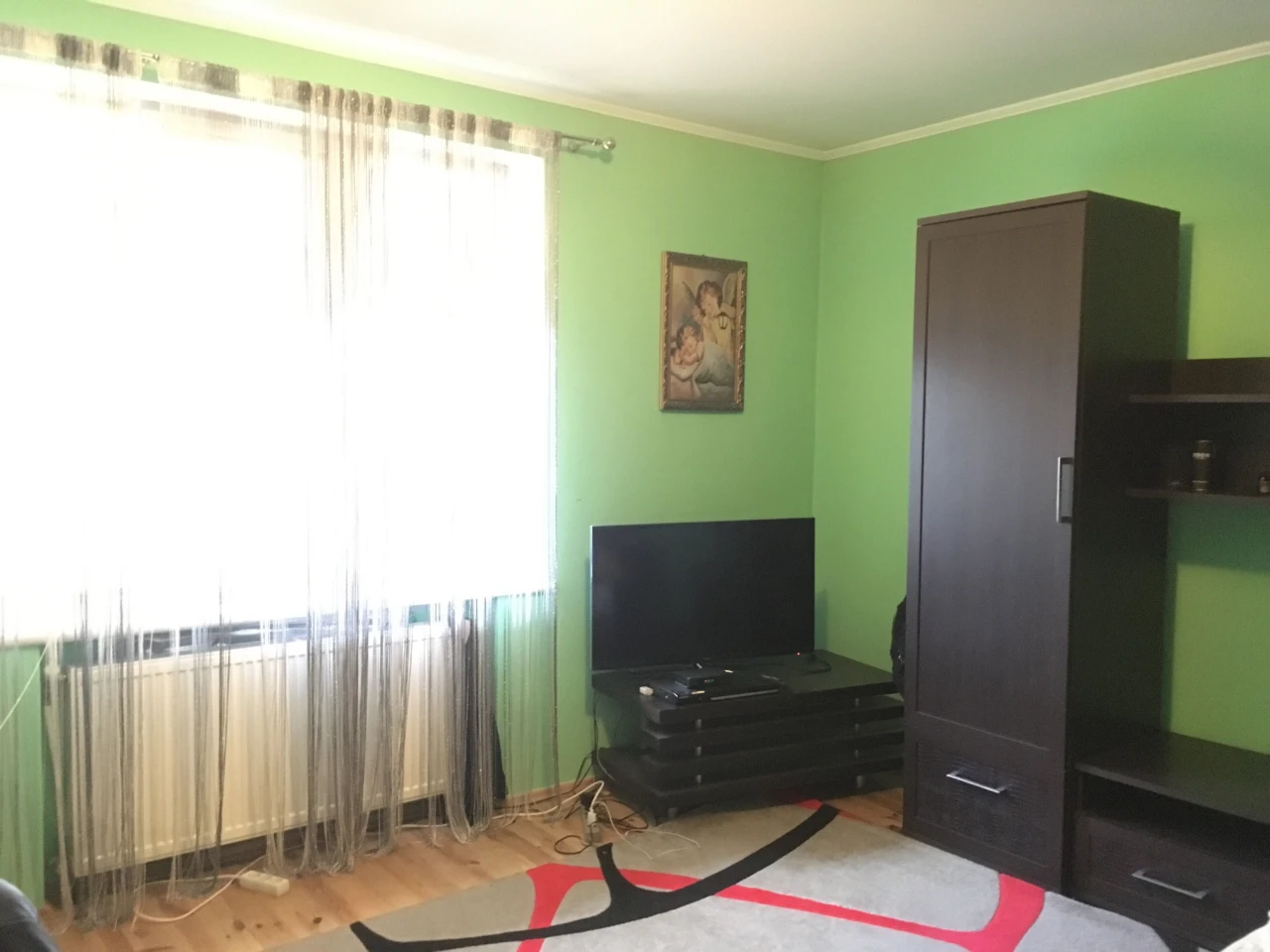 Продам будинок та земельну ділянку.