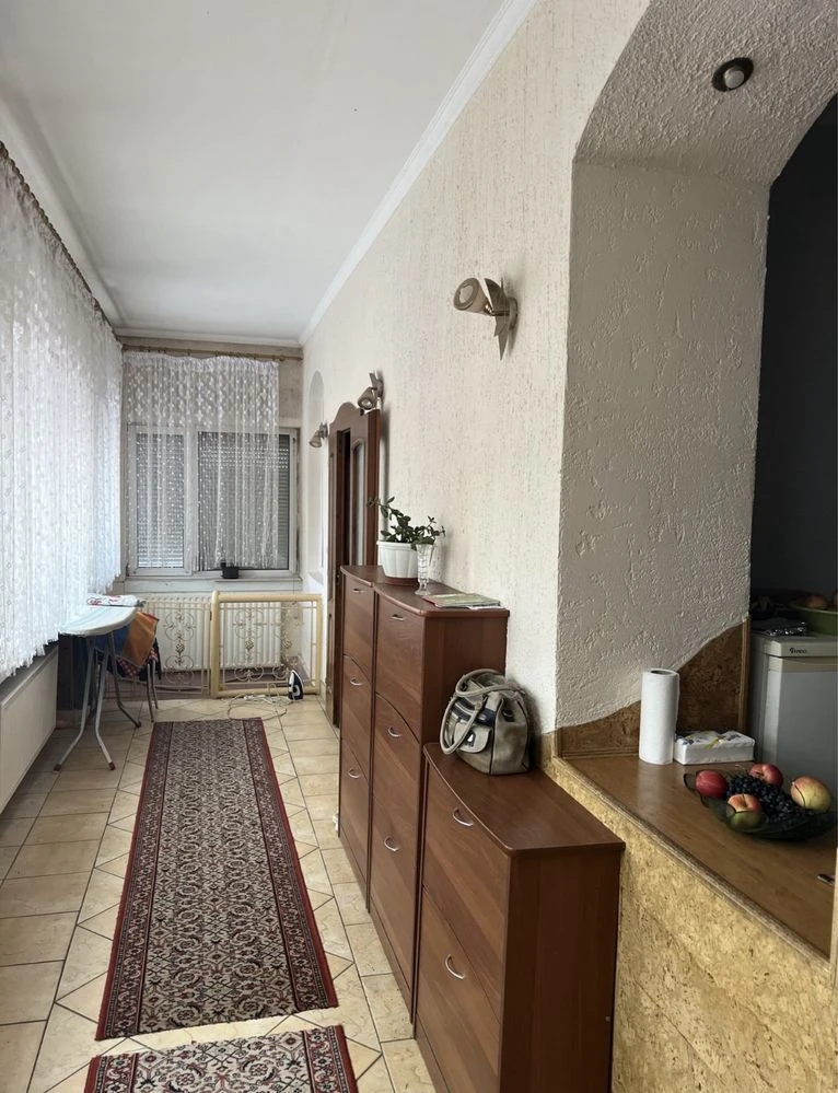 Продаж 2 будинків на Зріні