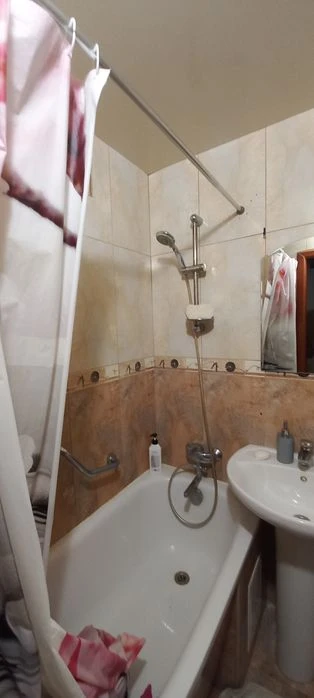 Продам 3 комнатную чешка на Парусе