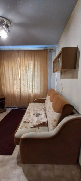 Продам 3 комнатную чешка на Парусе