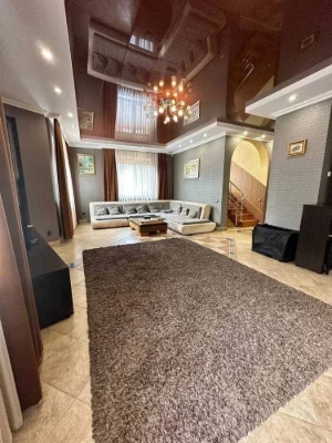 Продається  будинок в самому цетрі Мукачево