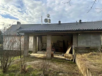 Будинок. Перечин, Підгірна