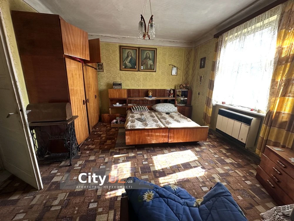 Продається будинок в центрі Перечина