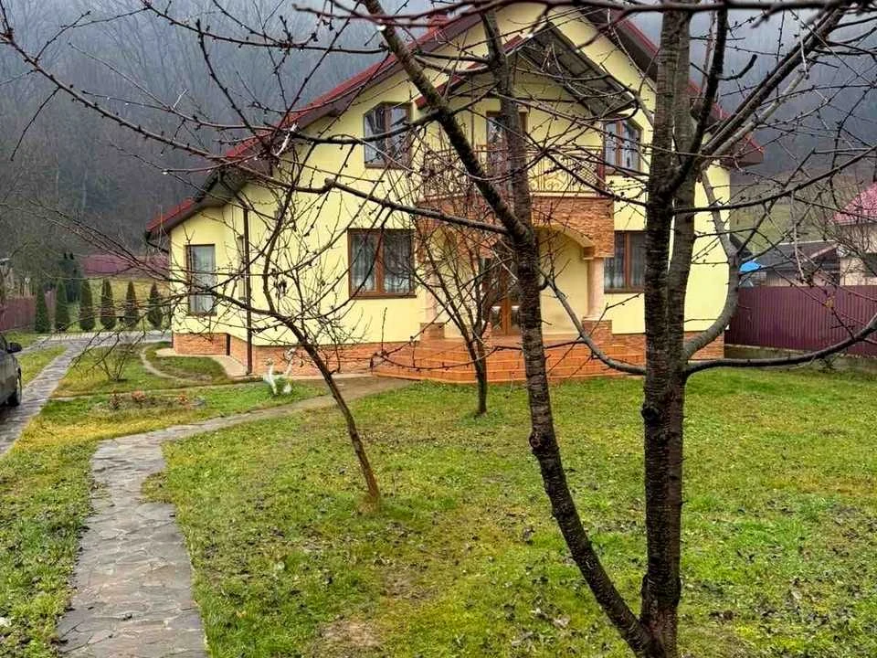 Будинок. Перечин, Богдана Хмельницького вул.