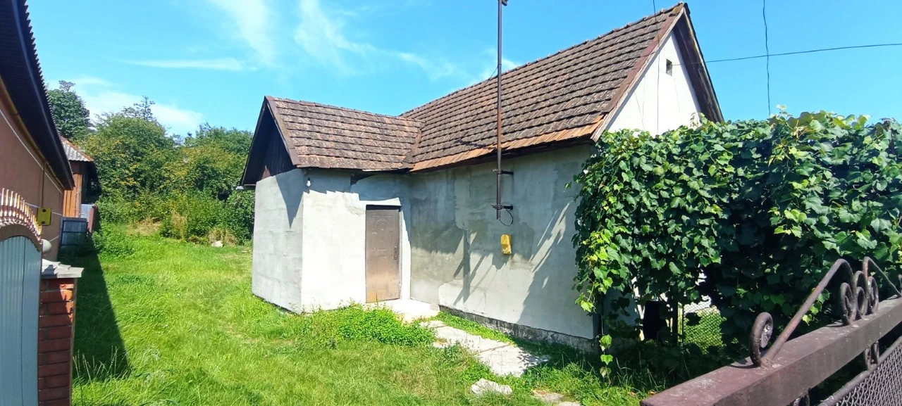 Продамо будиночек у м. Свалява Закарпатської а