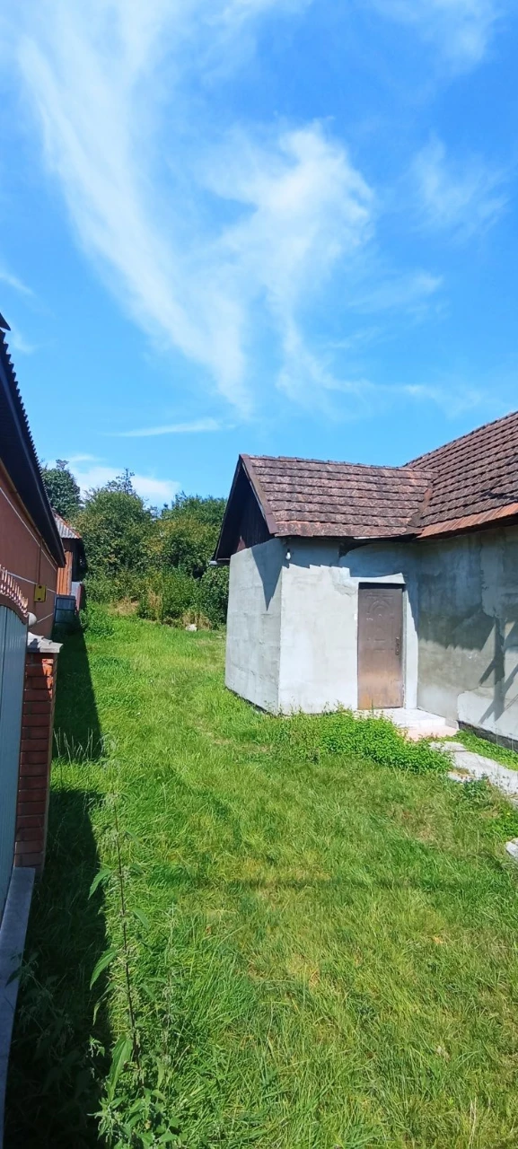 Продамо будиночек у м. Свалява Закарпатської а