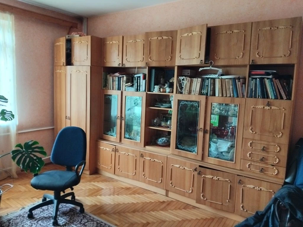Продаємо будинок майже у центрі м. Свалява Закарпатської обл