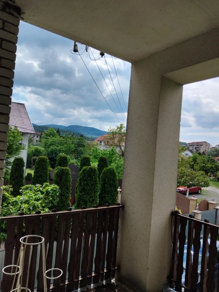 Продаємо будинок майже у центрі м. Свалява Закарпатської обл