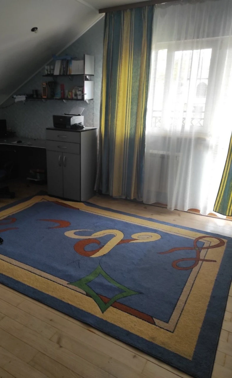 Продаю гарний будинок у затишному місці Свалява Закарпатсько