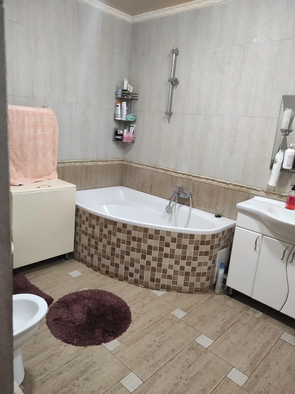 Продаю гарний будинок у затишному місці Свалява Закарпатсько