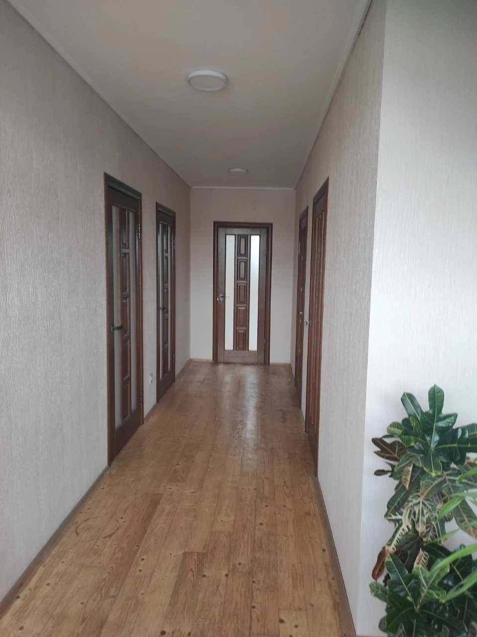 Продаю гарний будинок у затишному місці Свалява Закарпатсько