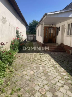 Продається будинок у Тячеві.