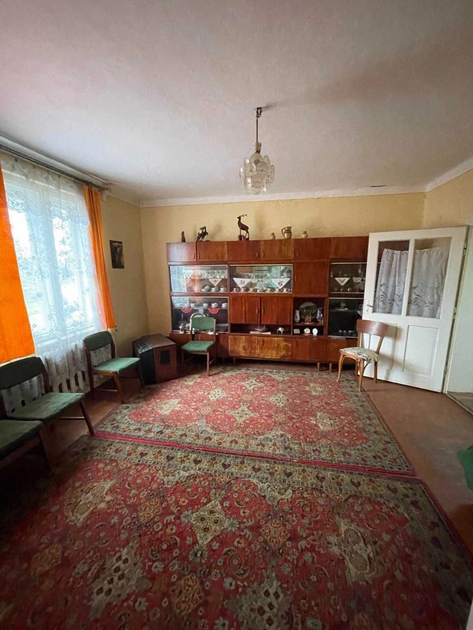 Продається будинок в м. Тячів