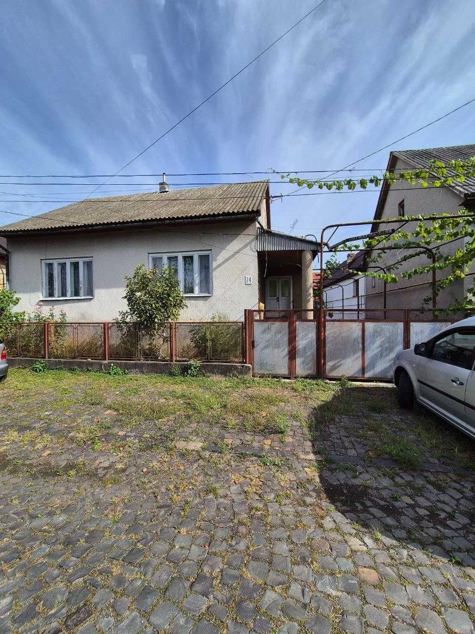 Продаж будинку 76 м² в престижному районі Тячева, 6.5 соток,