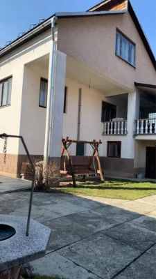 Житловий будинок у місті Тячів загальна пооща 236 кв. м