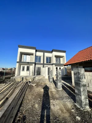 Котедж Будинок Дюплекс 150 м.кв Місто Тячів Квартира