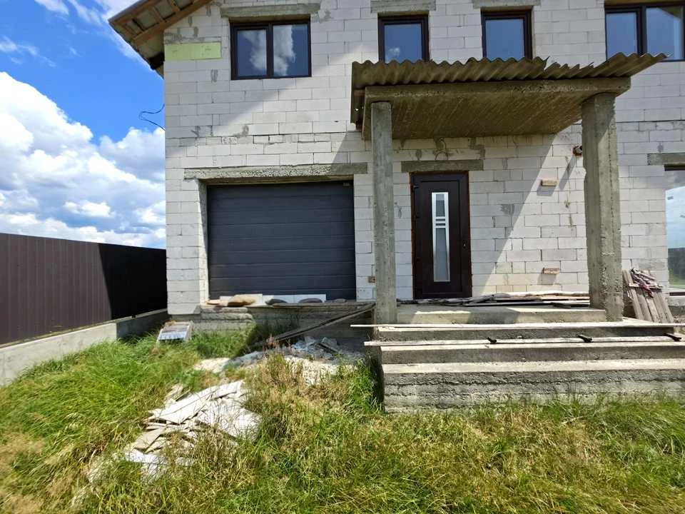 Будинок. Тячів, Дачна