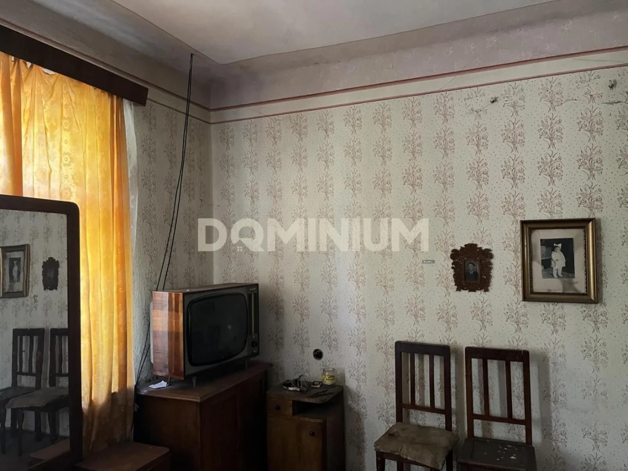 Продається будинок в м.Тячів з видом на гори.