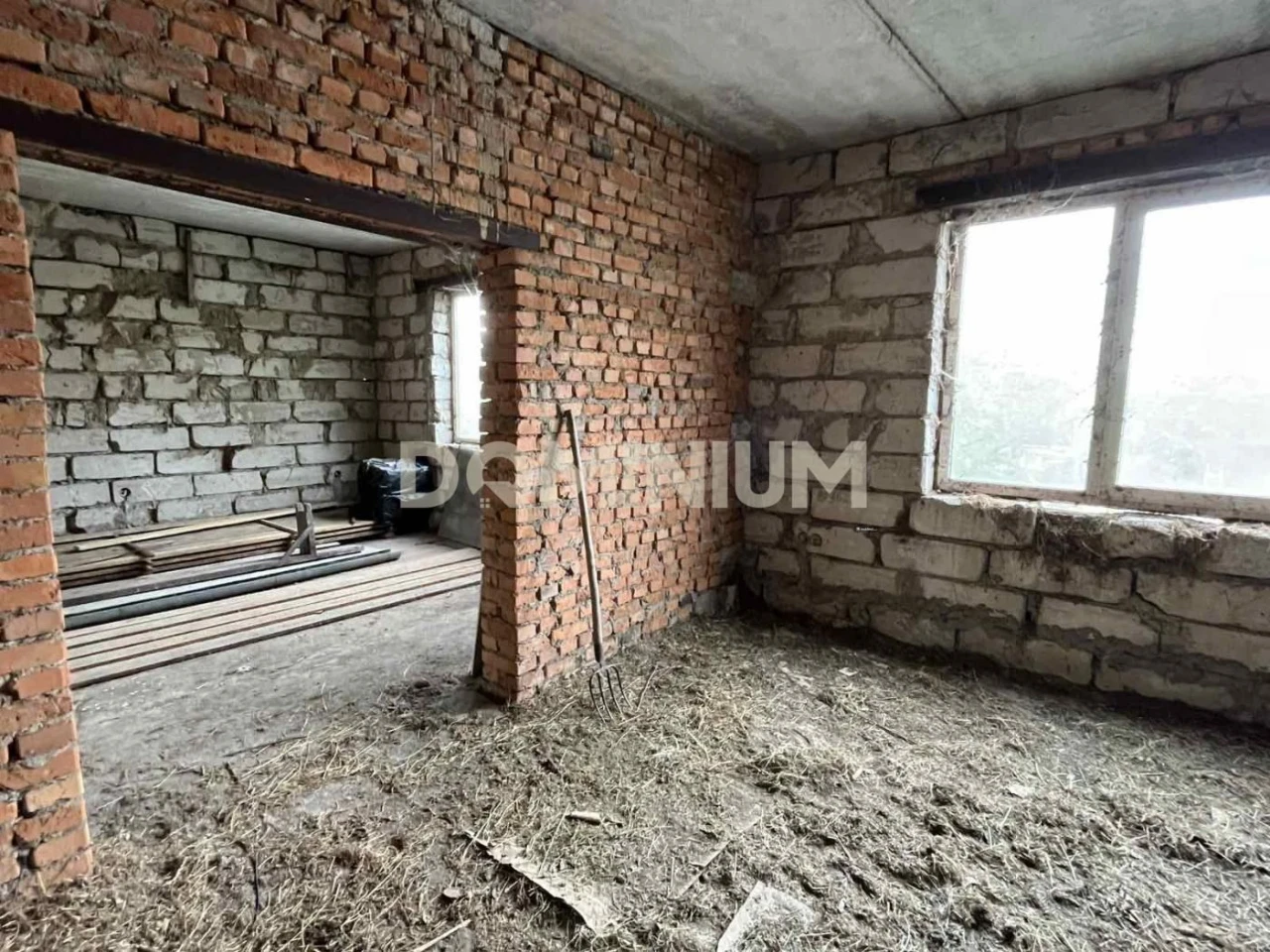 Продається будинок в м.Тячів