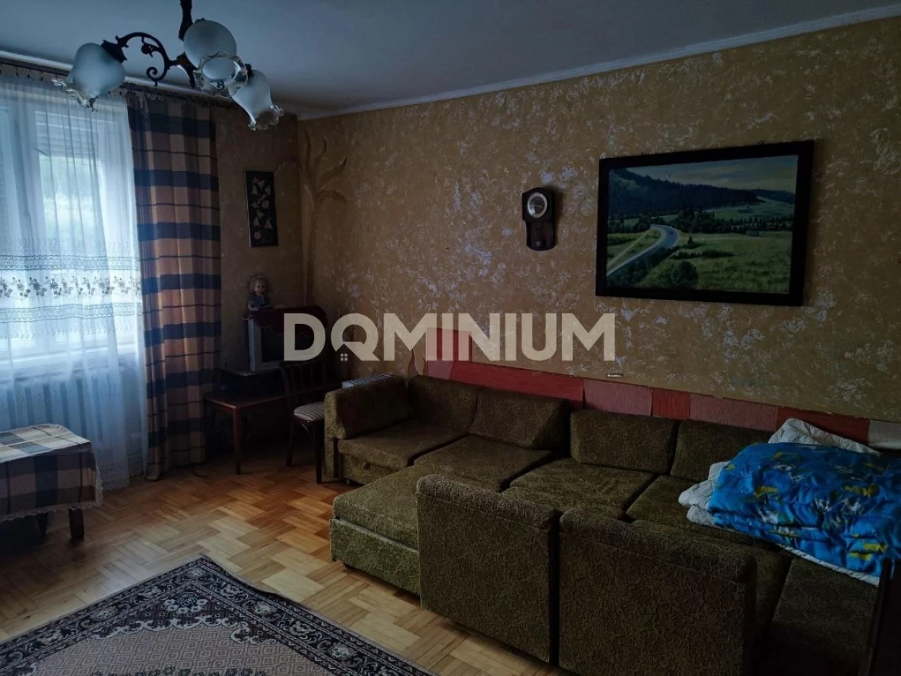 Продаж двоповерхового будинку в м.Тячів
