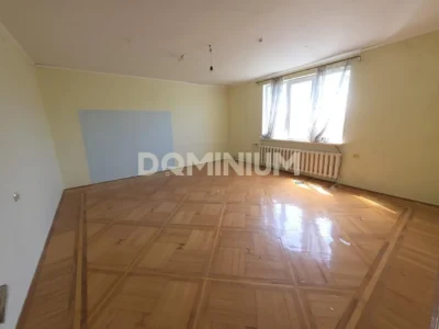 Продається двоповерховий будинок в м.Тячів