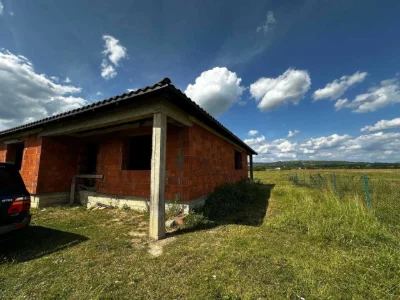 Продається недобудова в м. Тячів