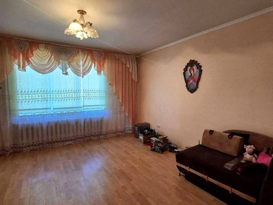 Будинок. Тячів, Травнева