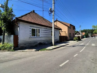 Будинок. Тячів, Промислова