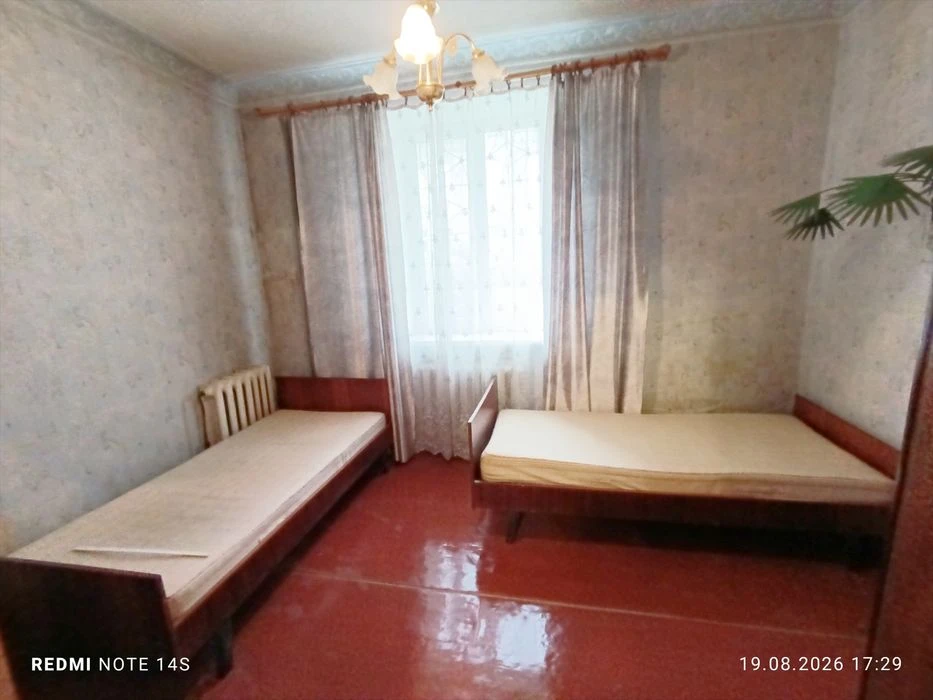 Real 3-room apartment in a brick house with autonomous heating