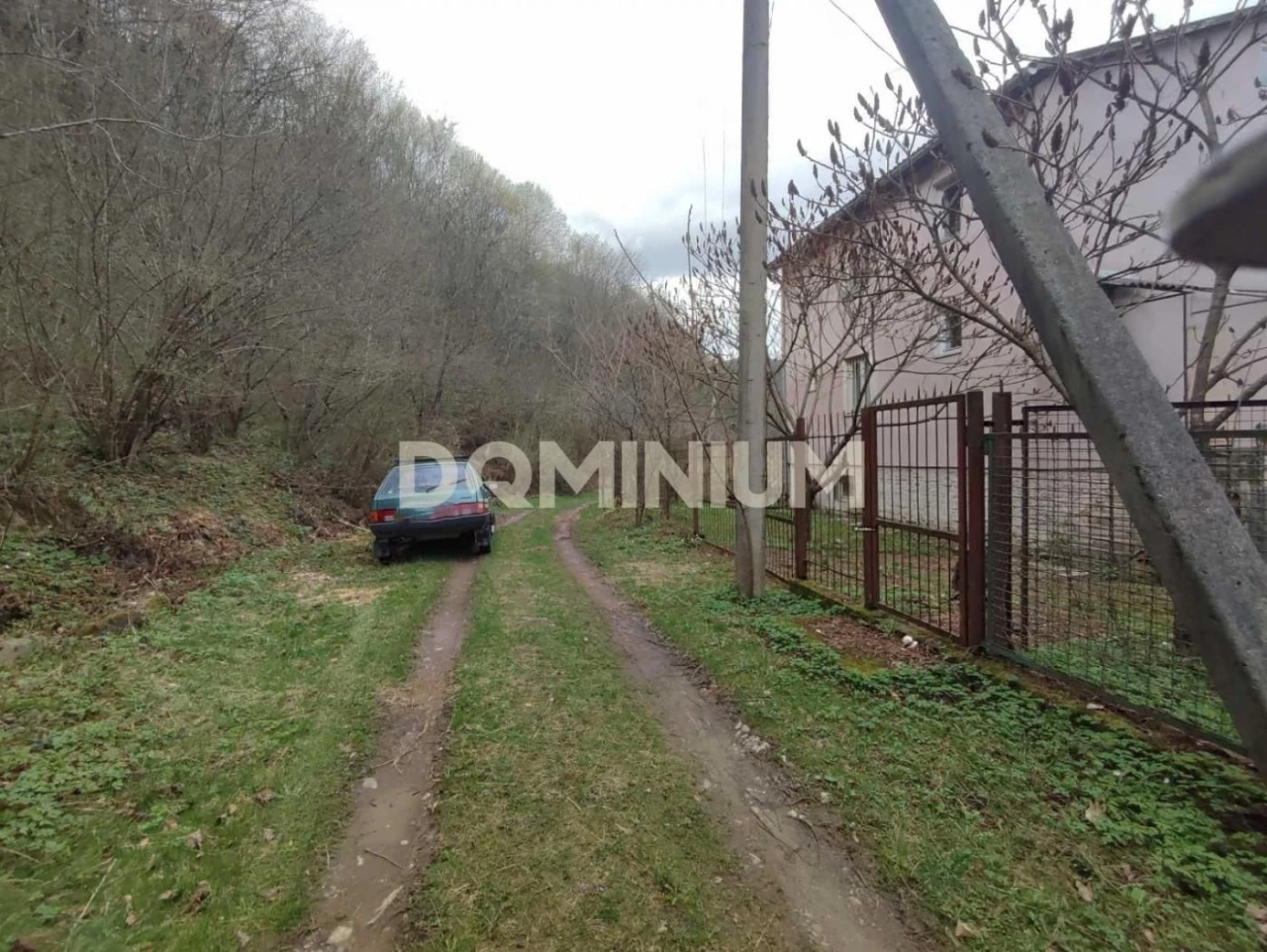 Продається будинок по вул. Зарічна
