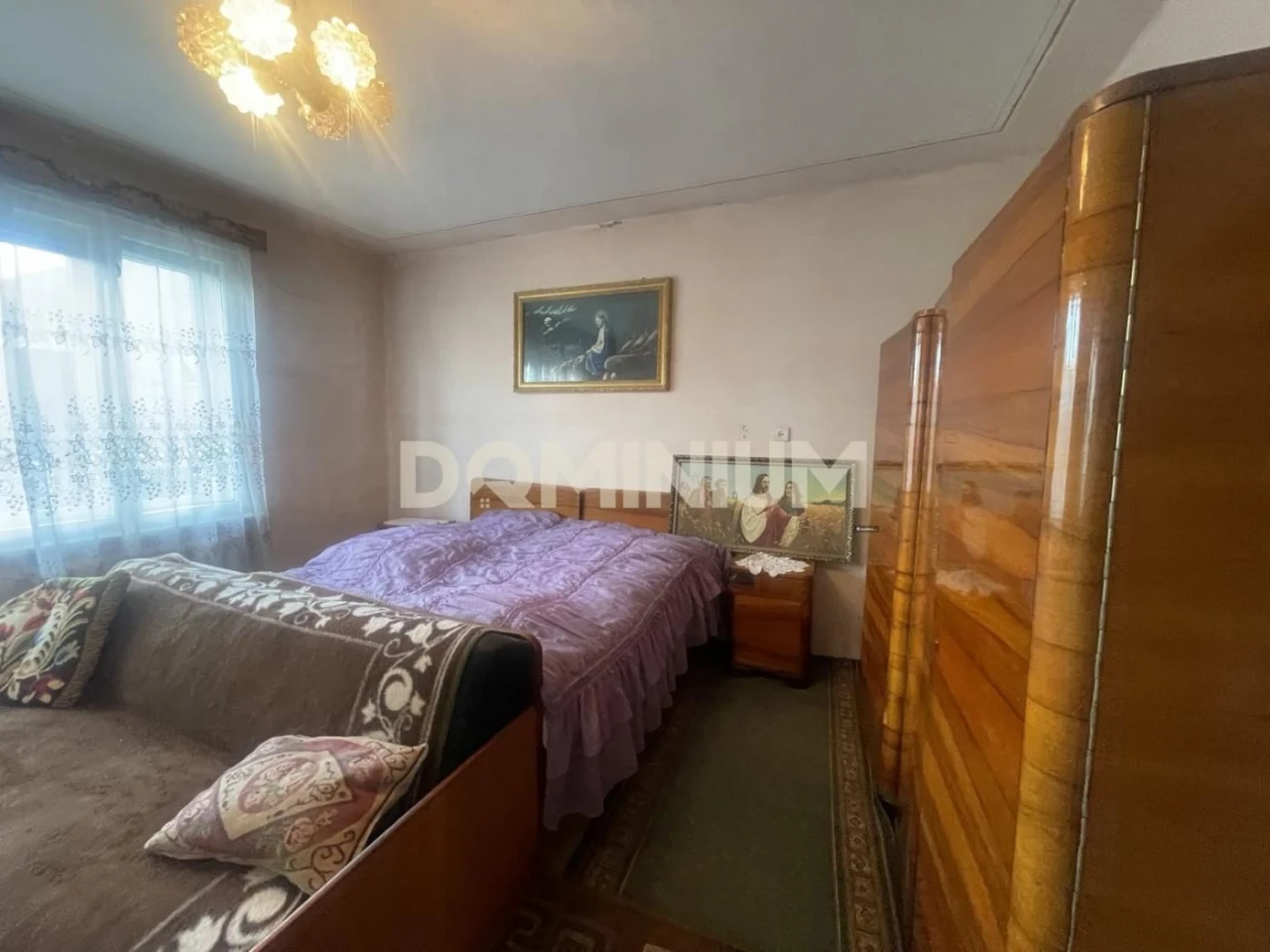 Продається будинок в м. Хуст