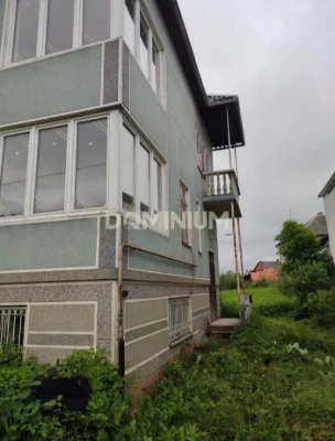 Продається 3-х поверховий будинок