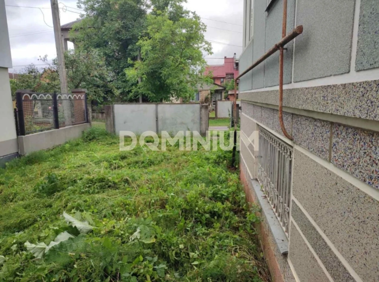 Продається 3-х поверховий будинок