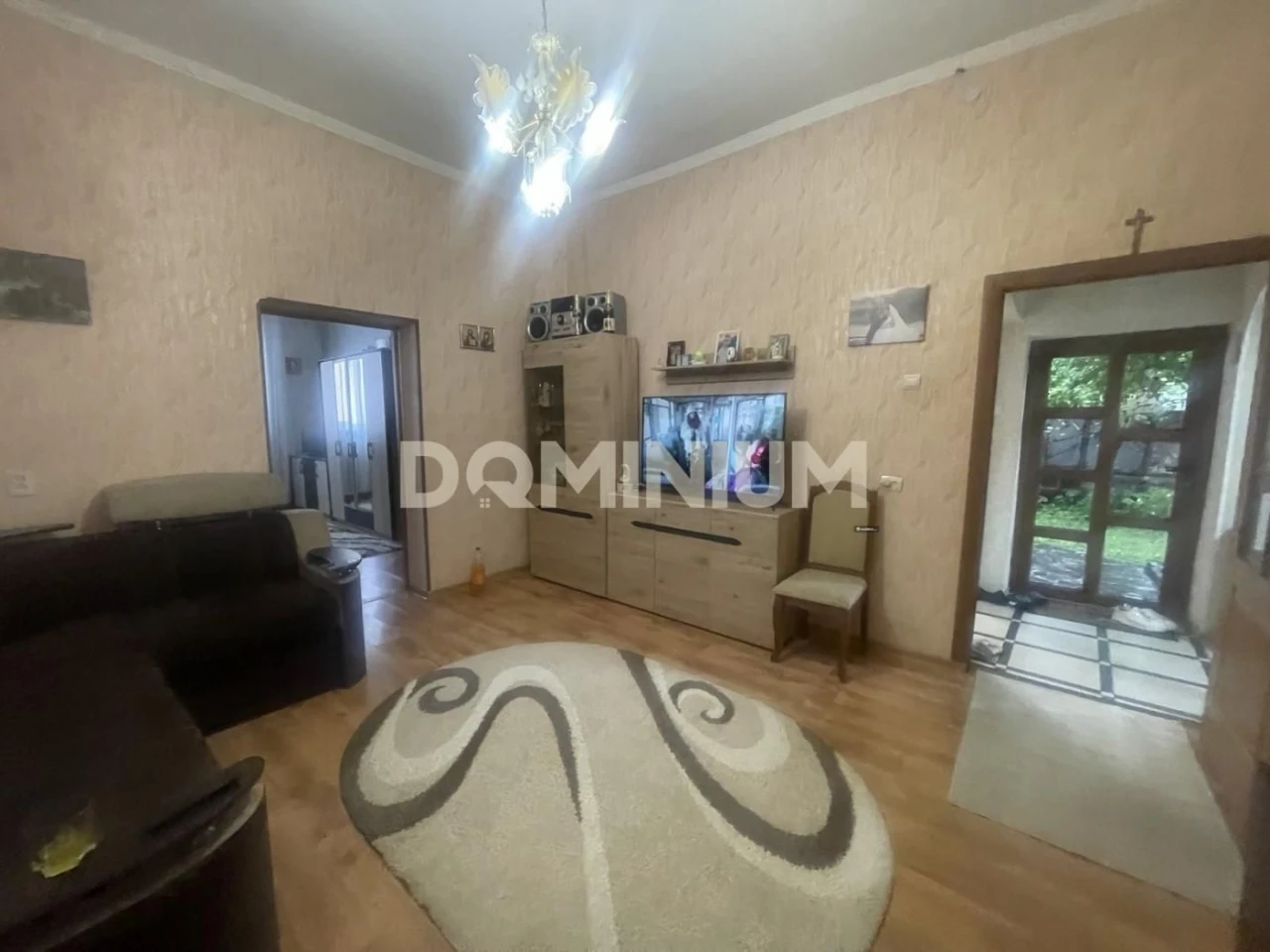 Продається будинок в центрі міста Хуст