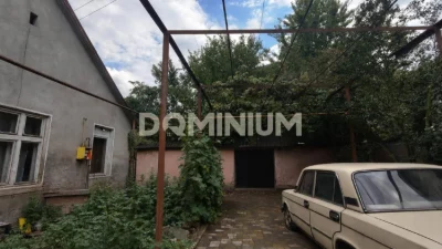 Продається будинок в м. Хуст